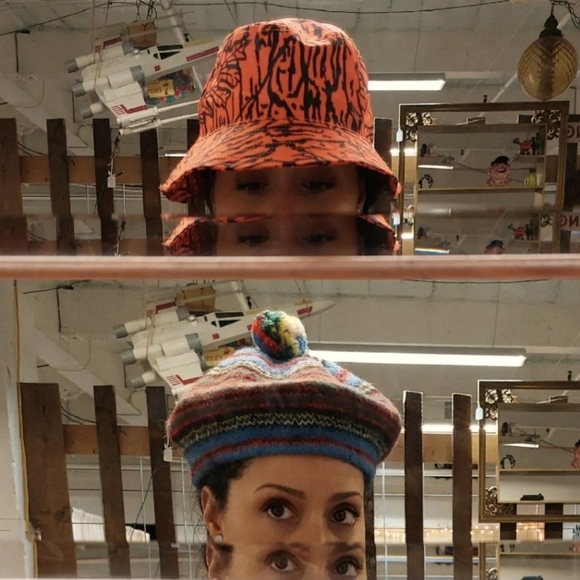 Meet your Posher, Roxanne - Picture 1 of 1